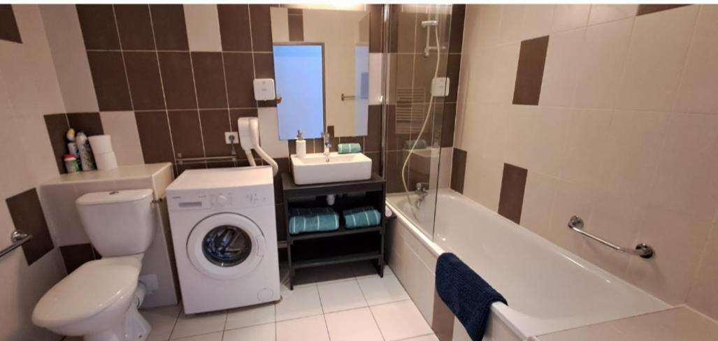 Appartement Residence De Vacances Les Hameaux De Camargue Арл Екстериор снимка