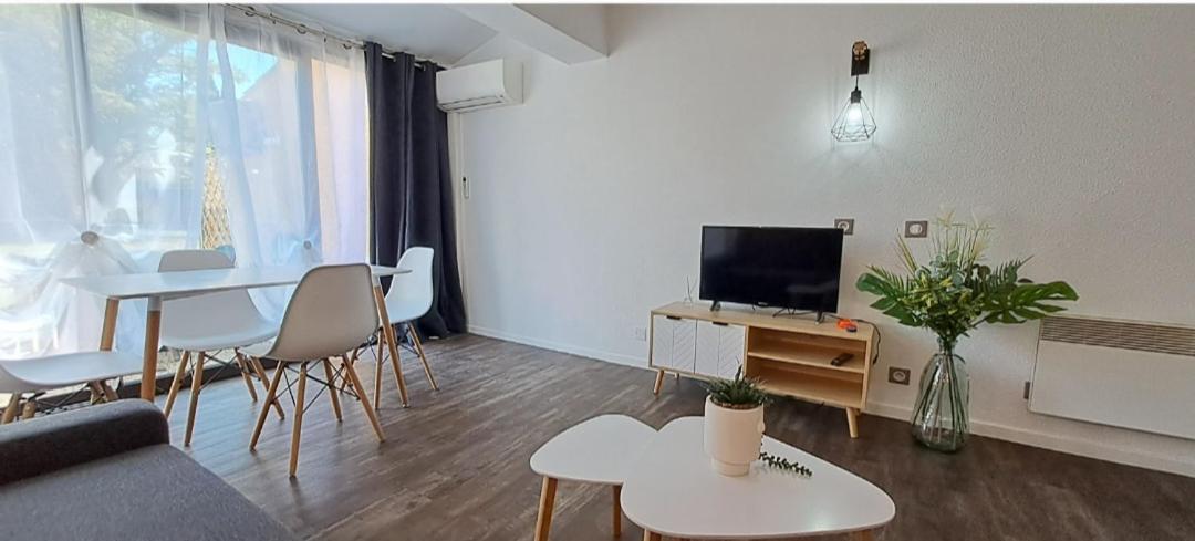 Appartement Residence De Vacances Les Hameaux De Camargue Арл Екстериор снимка