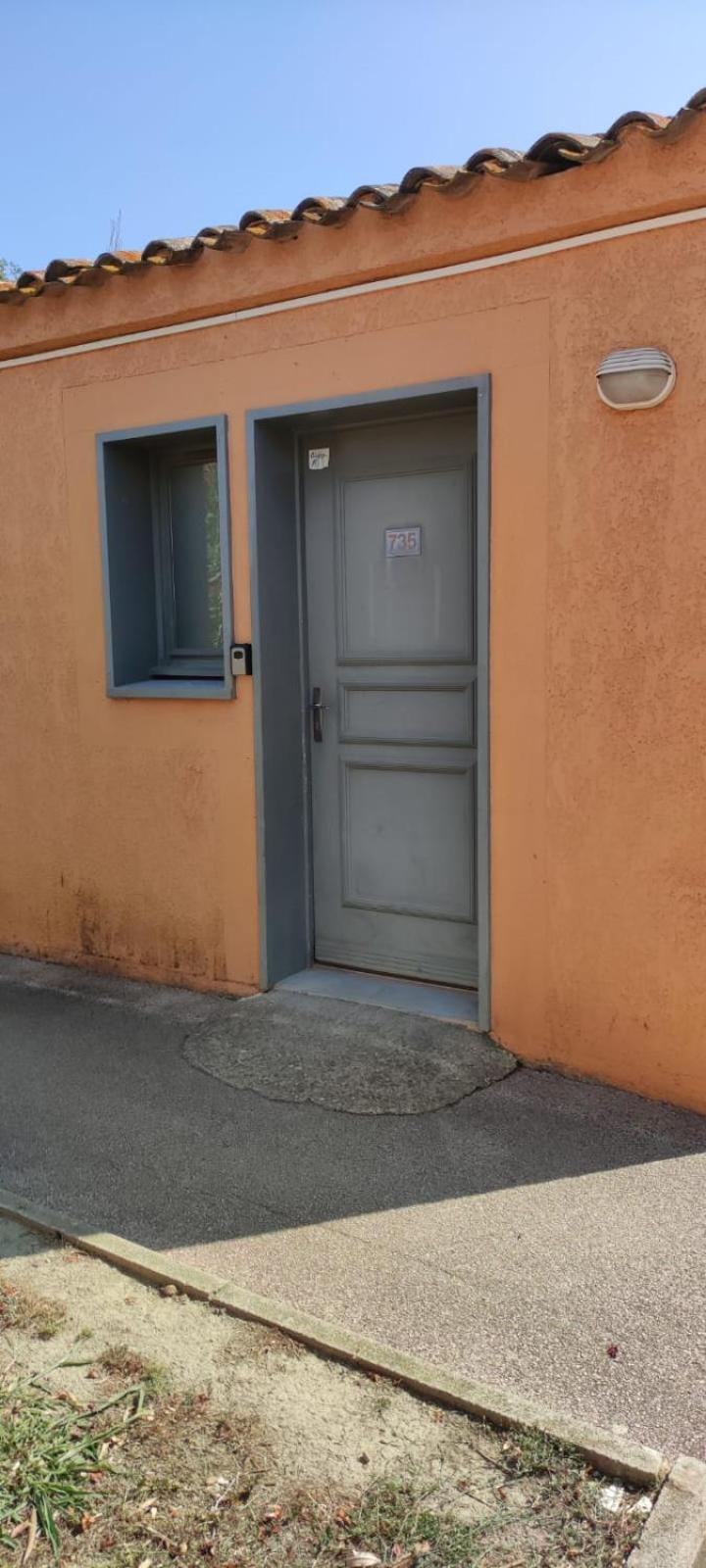 Appartement Residence De Vacances Les Hameaux De Camargue Арл Екстериор снимка
