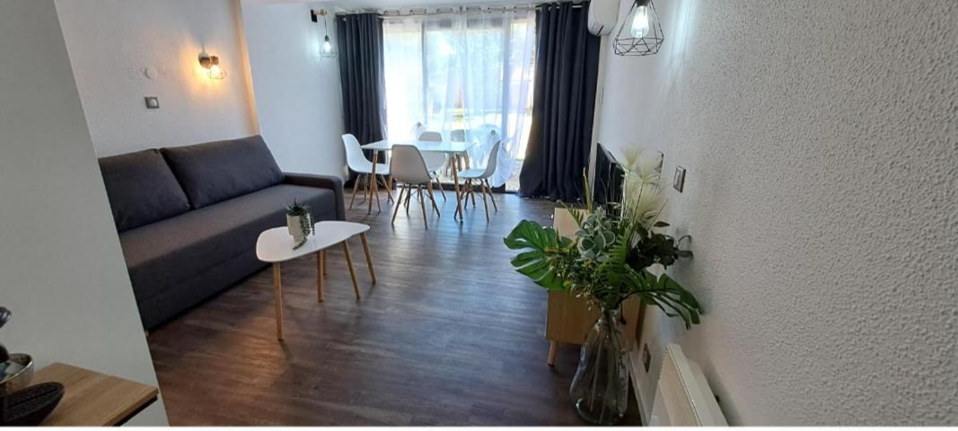 Appartement Residence De Vacances Les Hameaux De Camargue Арл Екстериор снимка